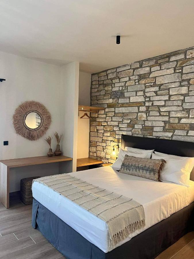 Peri Elxis Luxury Suites Mourésion Zewnętrze zdjęcie