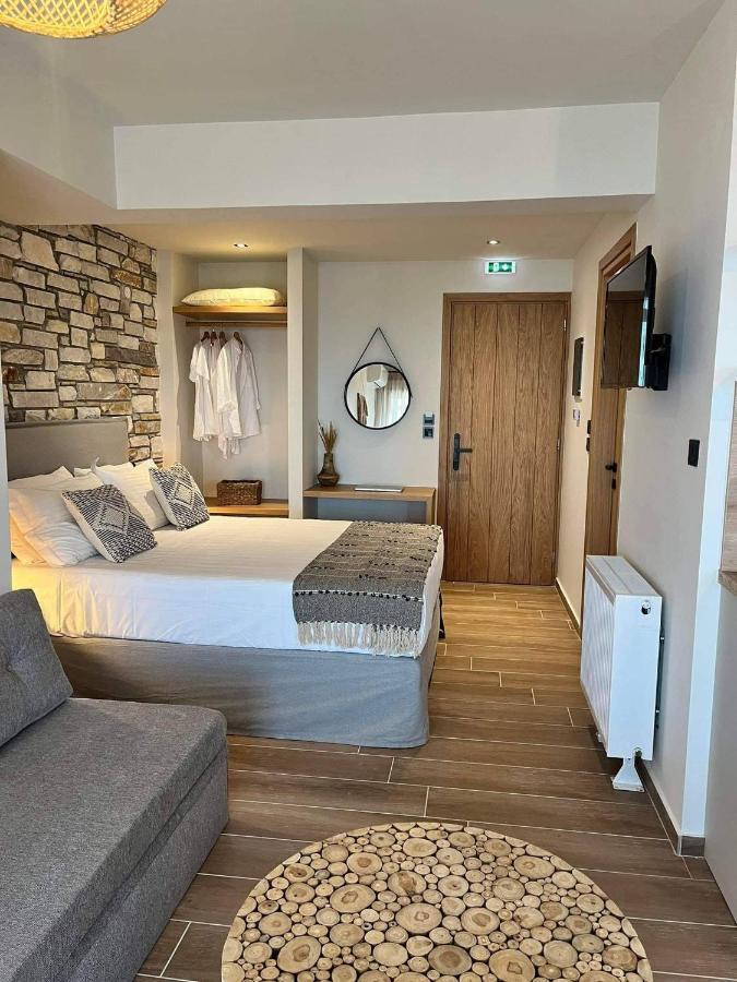 Peri Elxis Luxury Suites Mourésion Zewnętrze zdjęcie