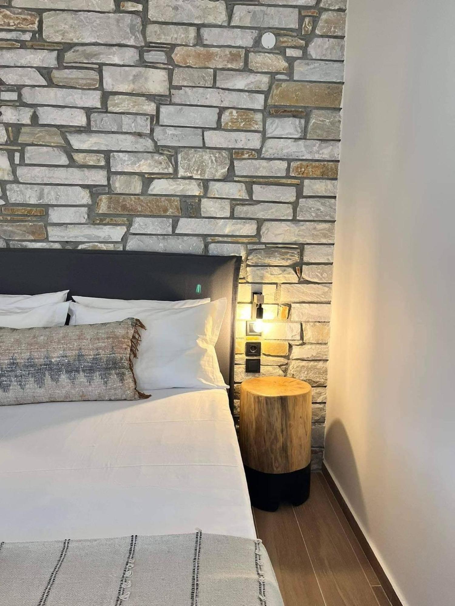 Peri Elxis Luxury Suites Mourésion Zewnętrze zdjęcie