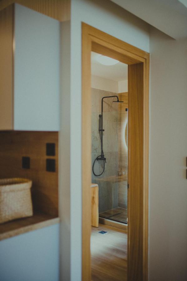 Peri Elxis Luxury Suites Mourésion Zewnętrze zdjęcie