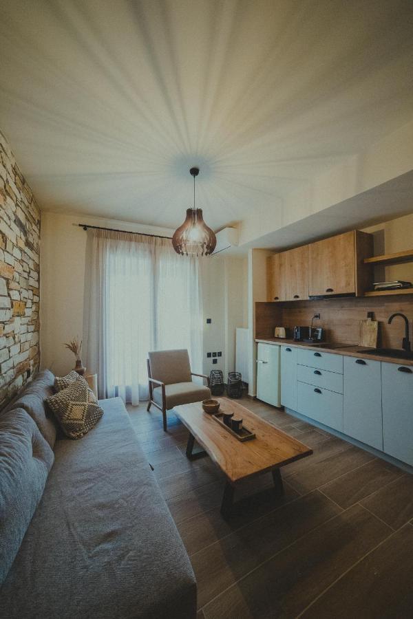 Peri Elxis Luxury Suites Mourésion Zewnętrze zdjęcie