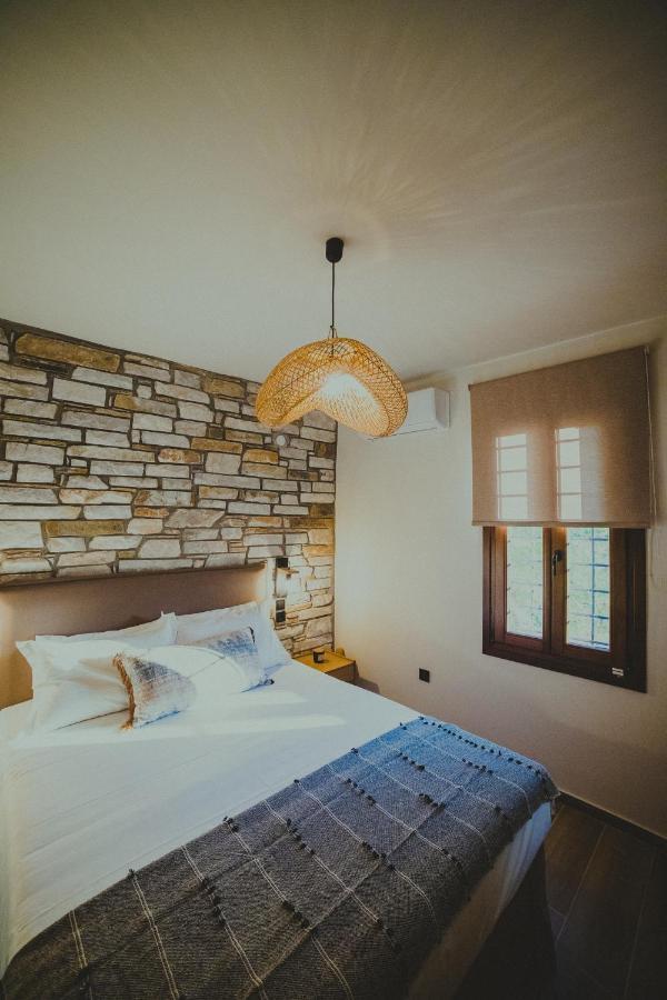 Peri Elxis Luxury Suites Mourésion Zewnętrze zdjęcie