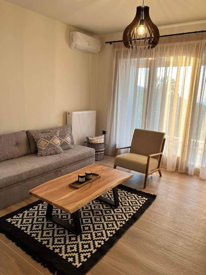 Peri Elxis Luxury Suites Mourésion Zewnętrze zdjęcie