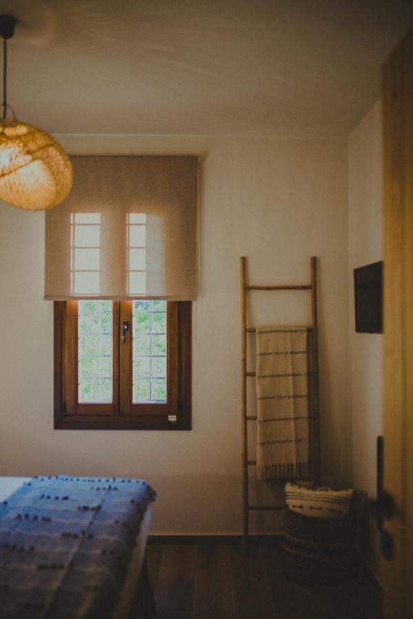 Peri Elxis Luxury Suites Mourésion Zewnętrze zdjęcie